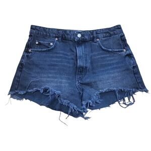 Zara the high waist short in black, size 8 US